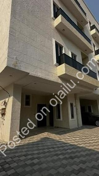 Exclusive 6-Bedroom Terrace Duplex in Wuse Zone