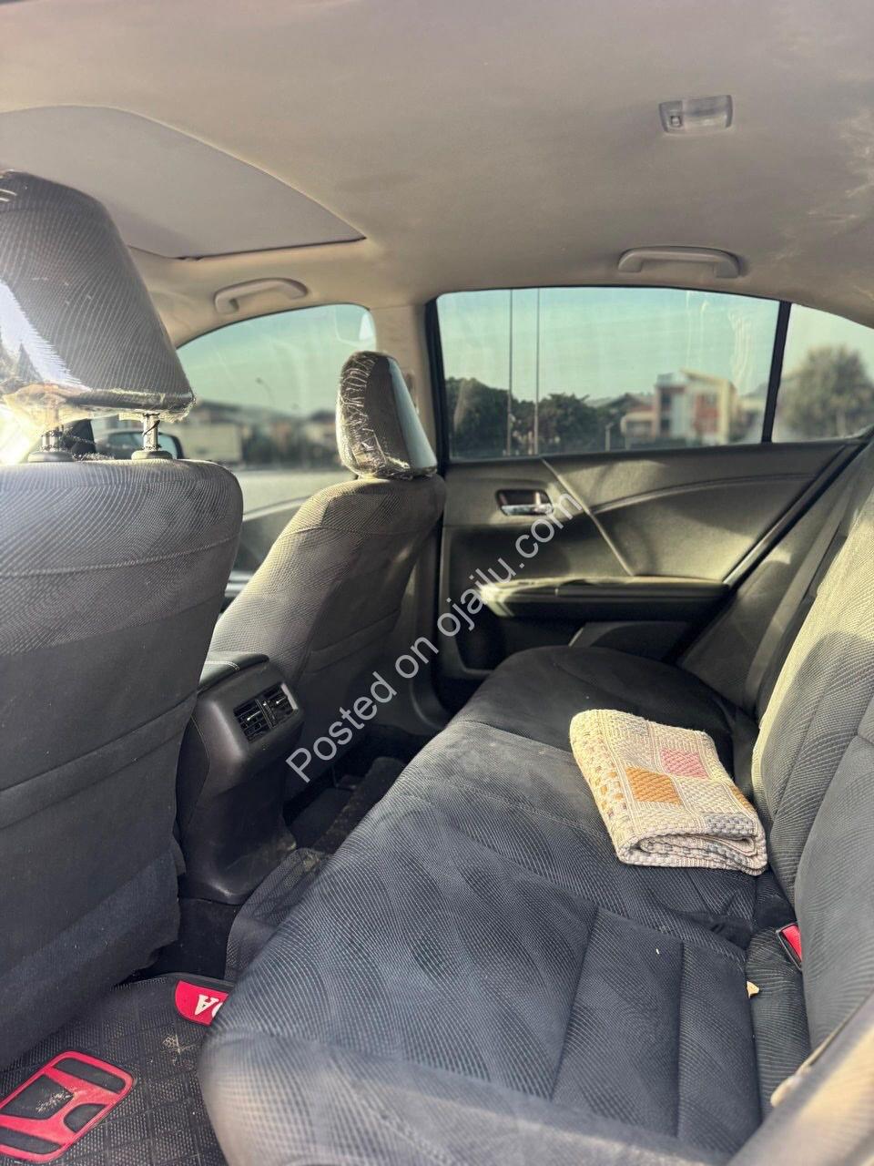 Flawless 2007 Mercedes C230: 3.5M & Papers Ready