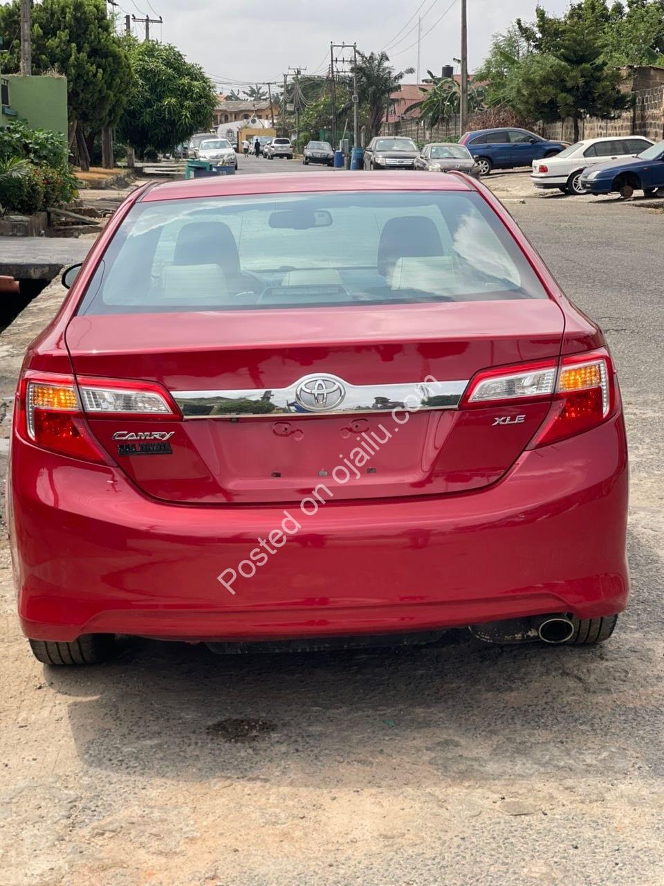 Spacious 2014 Sienna: Family Luxury, ₦22.5M