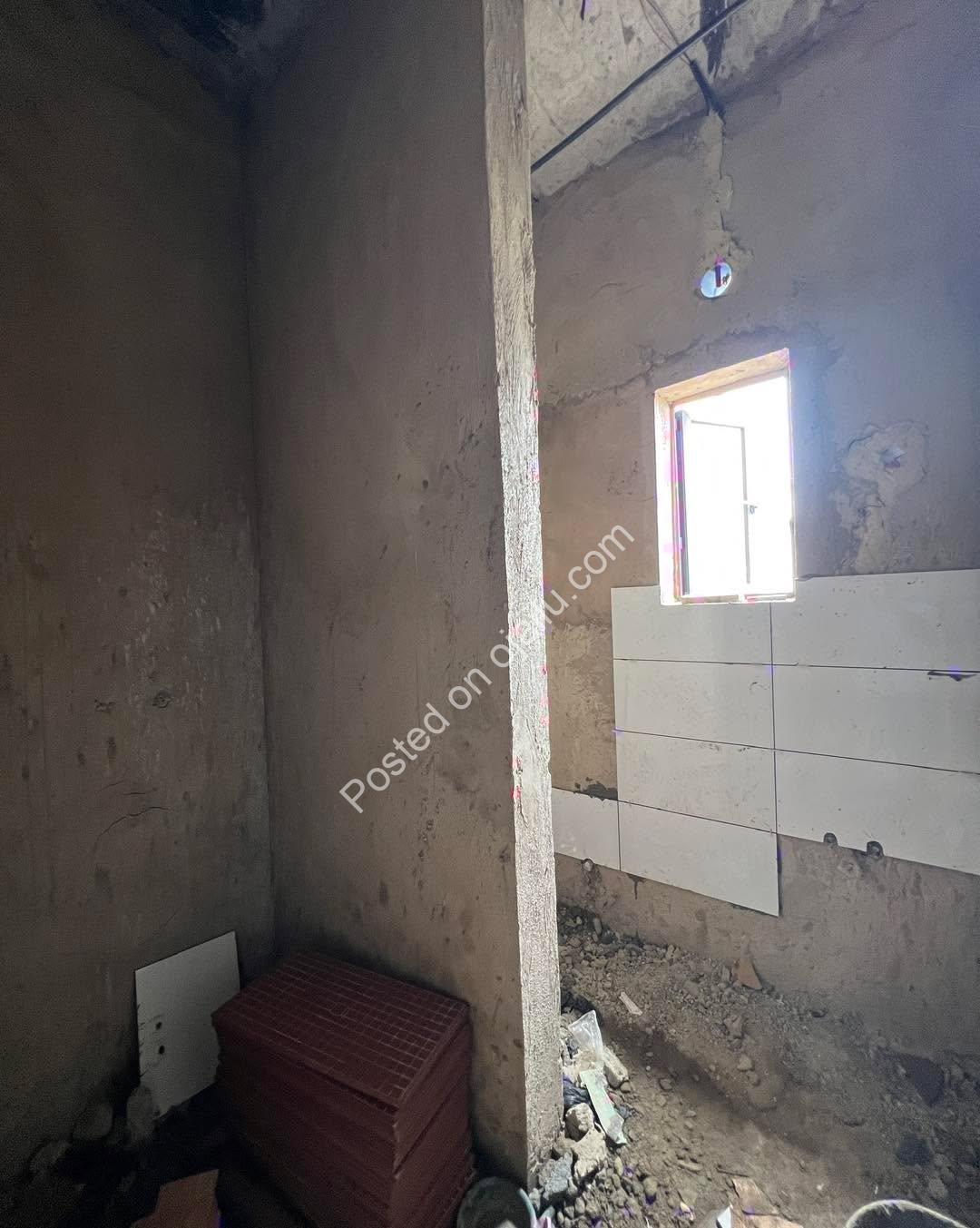 Elegant 3-Bedroom Haven with En-Suite BQ in Wuye