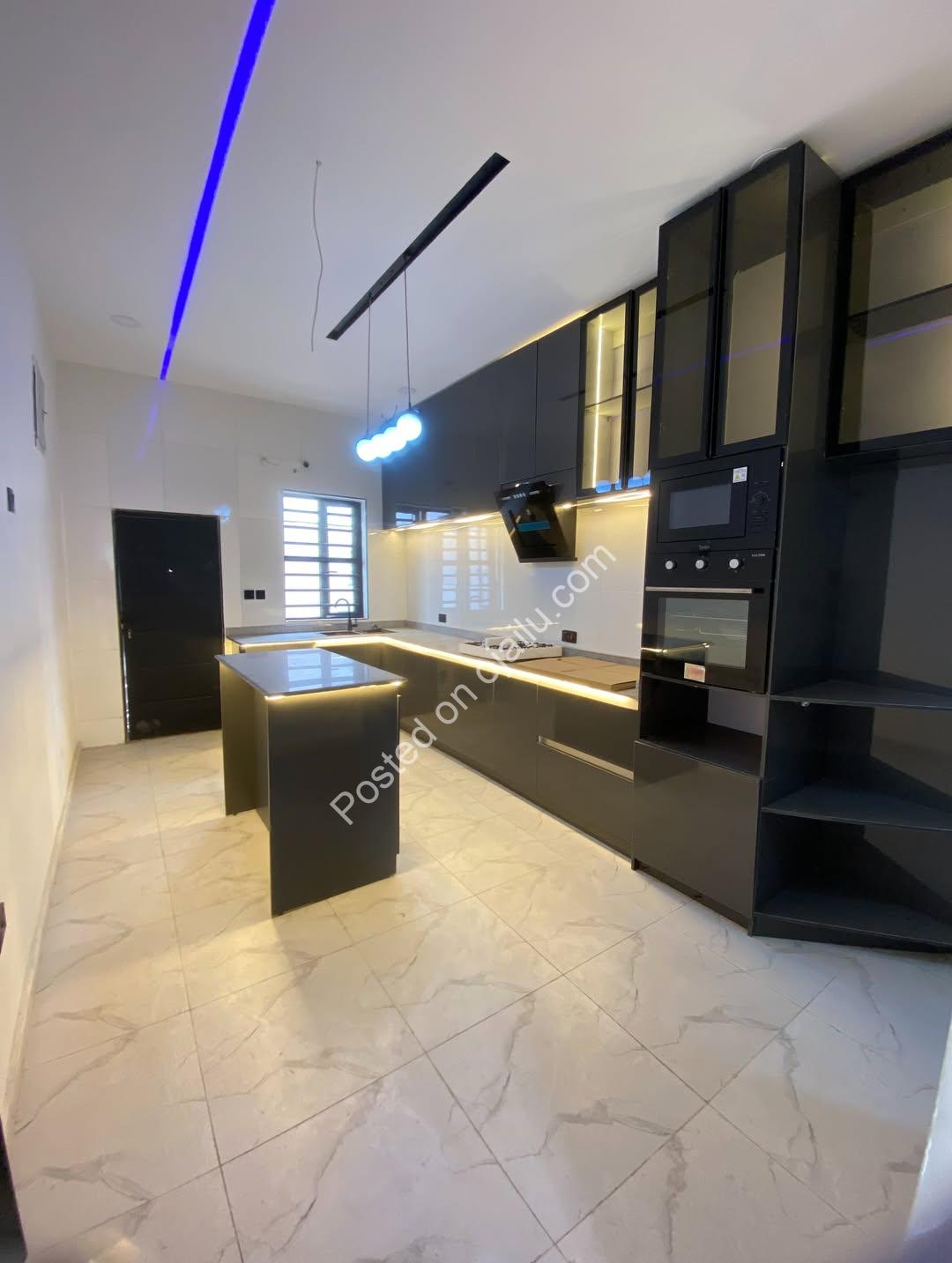 Serene 4-Bedroom Duplex with BQ in Prime Lagos