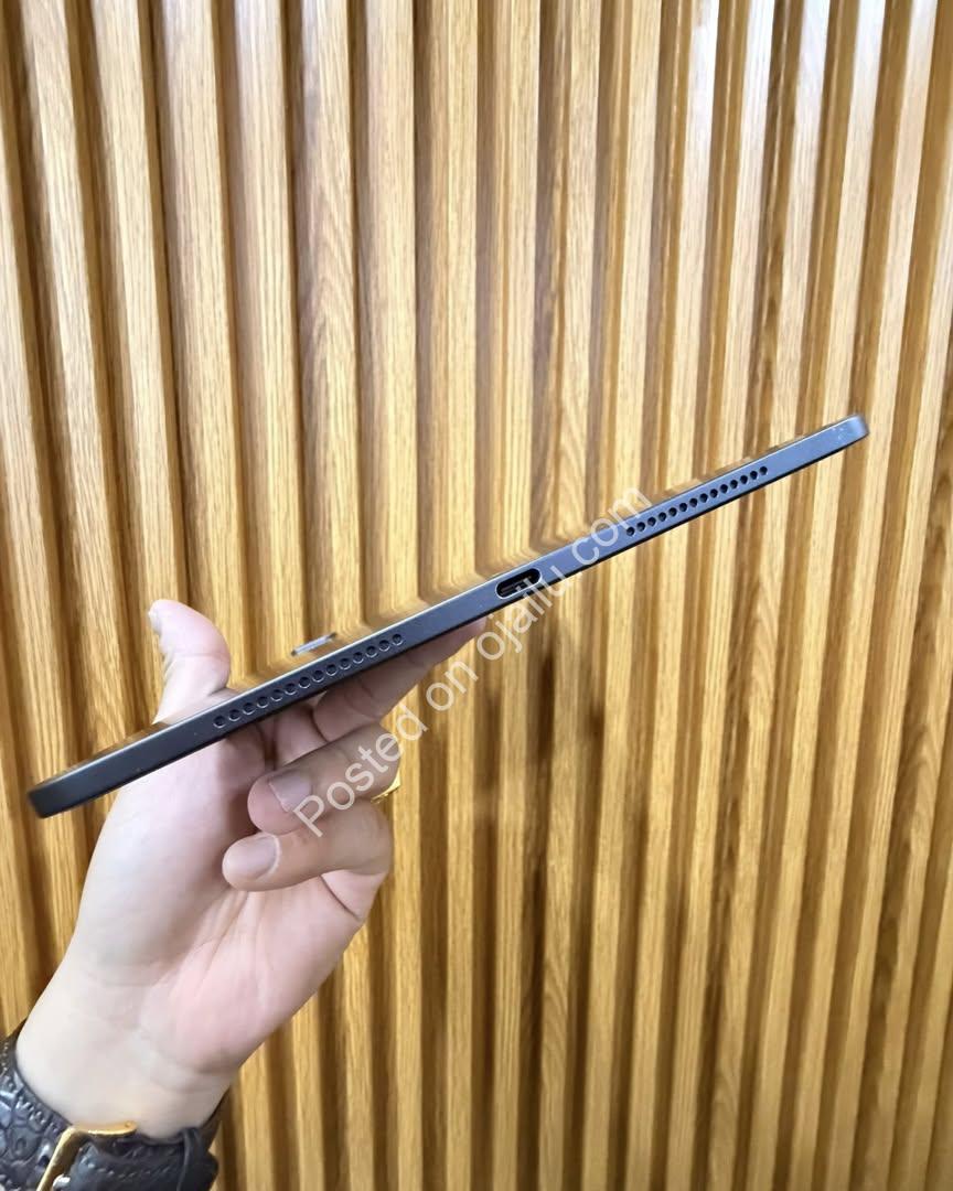 M4 iPad Pro 11″ 256GB: 98.5% New, 96% Battery