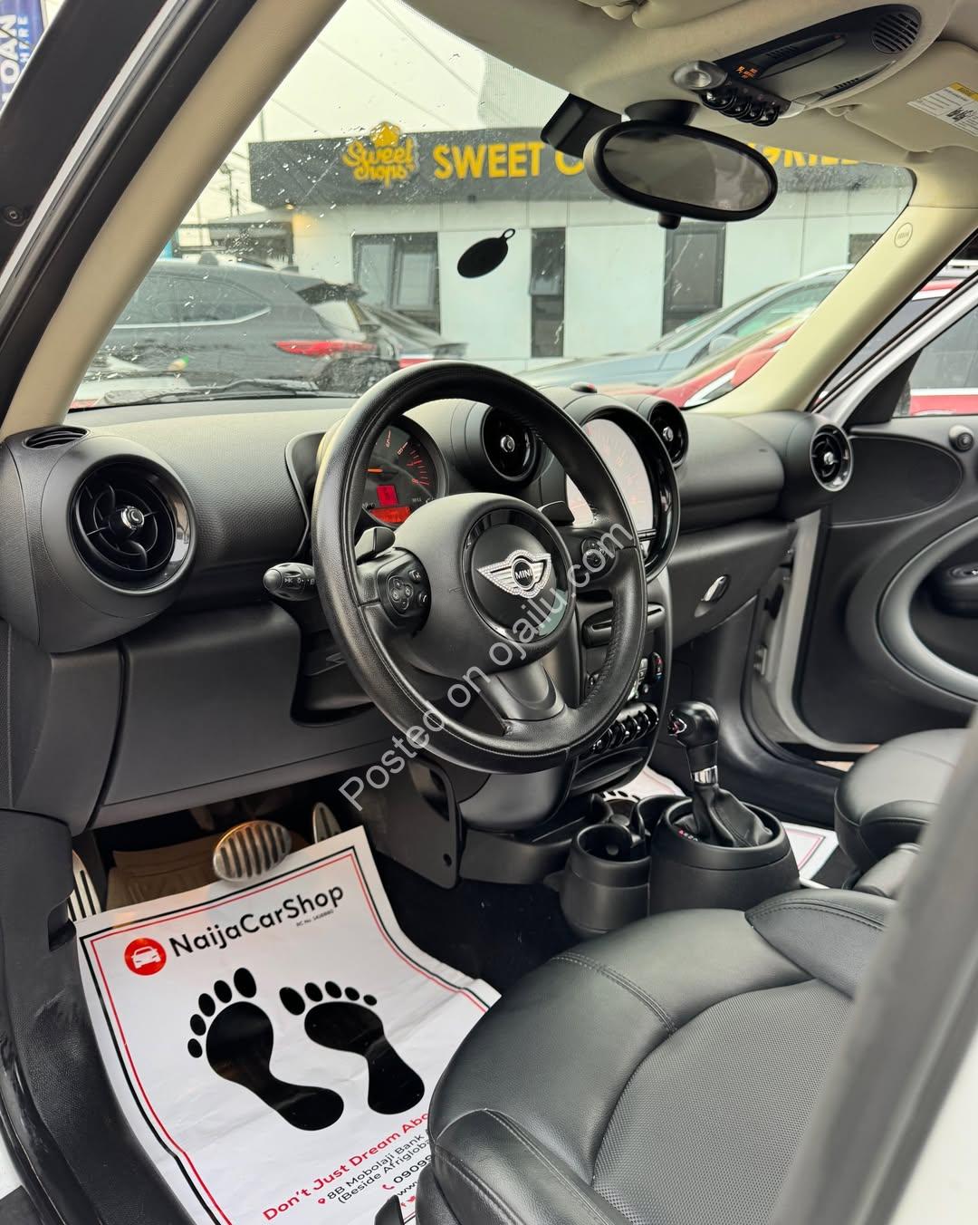 Luxury SUV: Keyless-GO & Premium Tech