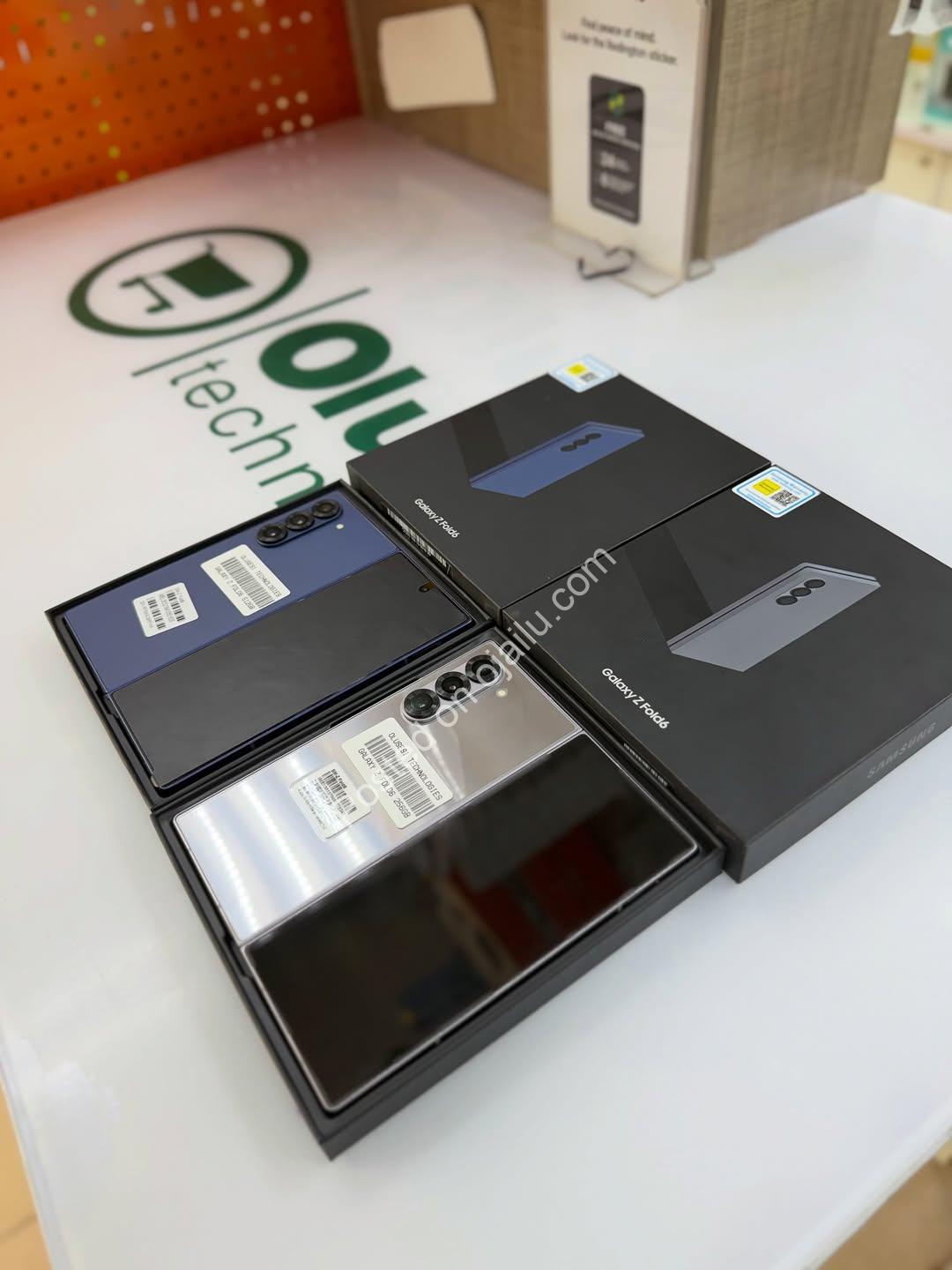 Unfold Your Future: Open-Box Samsung Galaxy Fold 6