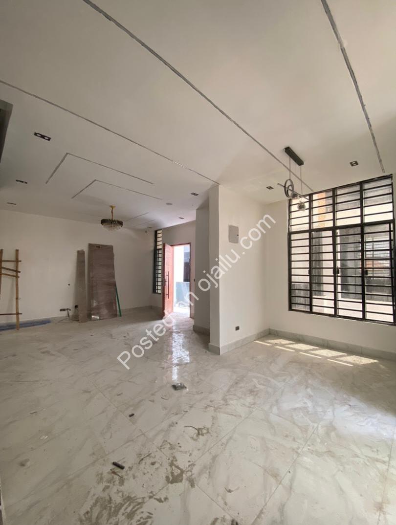 Exquisite 4-Bed Terraced Duplex in Prime Lekki