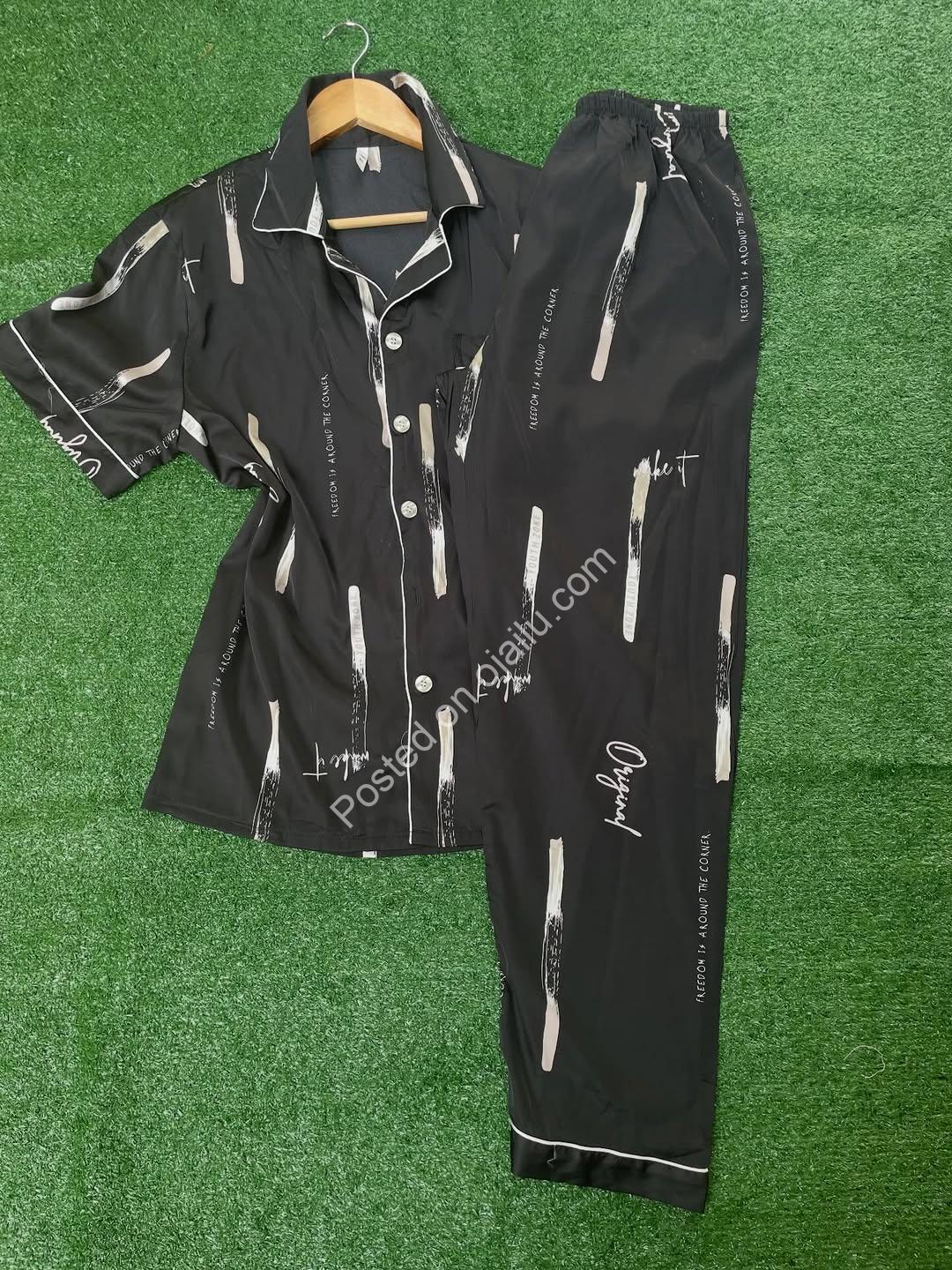 Exquisite 12-Piece Set: Elevate Your Lifestyle