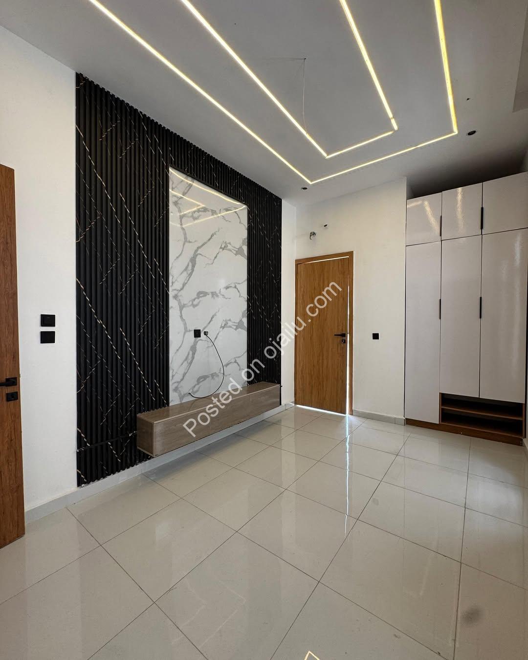 Lekki’s Ultimate 5-Bedroom Estate with Resort-Style Pool