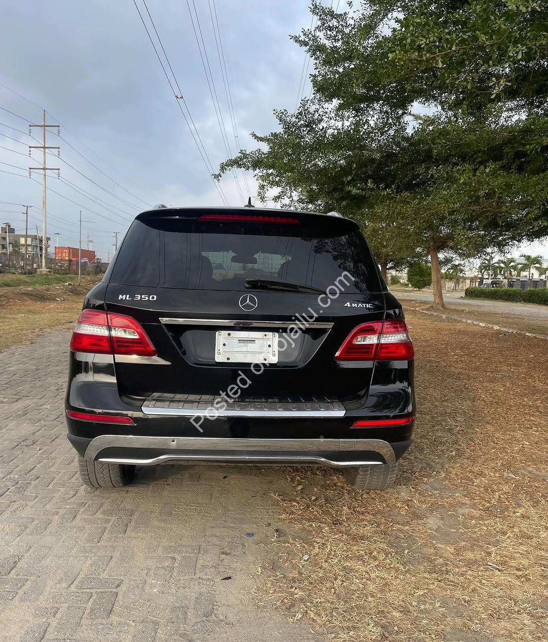 2016 GLE450: Luxury Tech & Panoramic Views