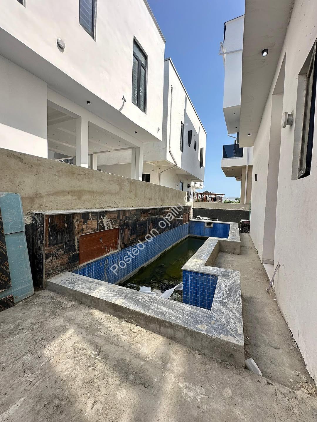 Stunning 5-Bed Duplex in Lekki’s Premier Estate