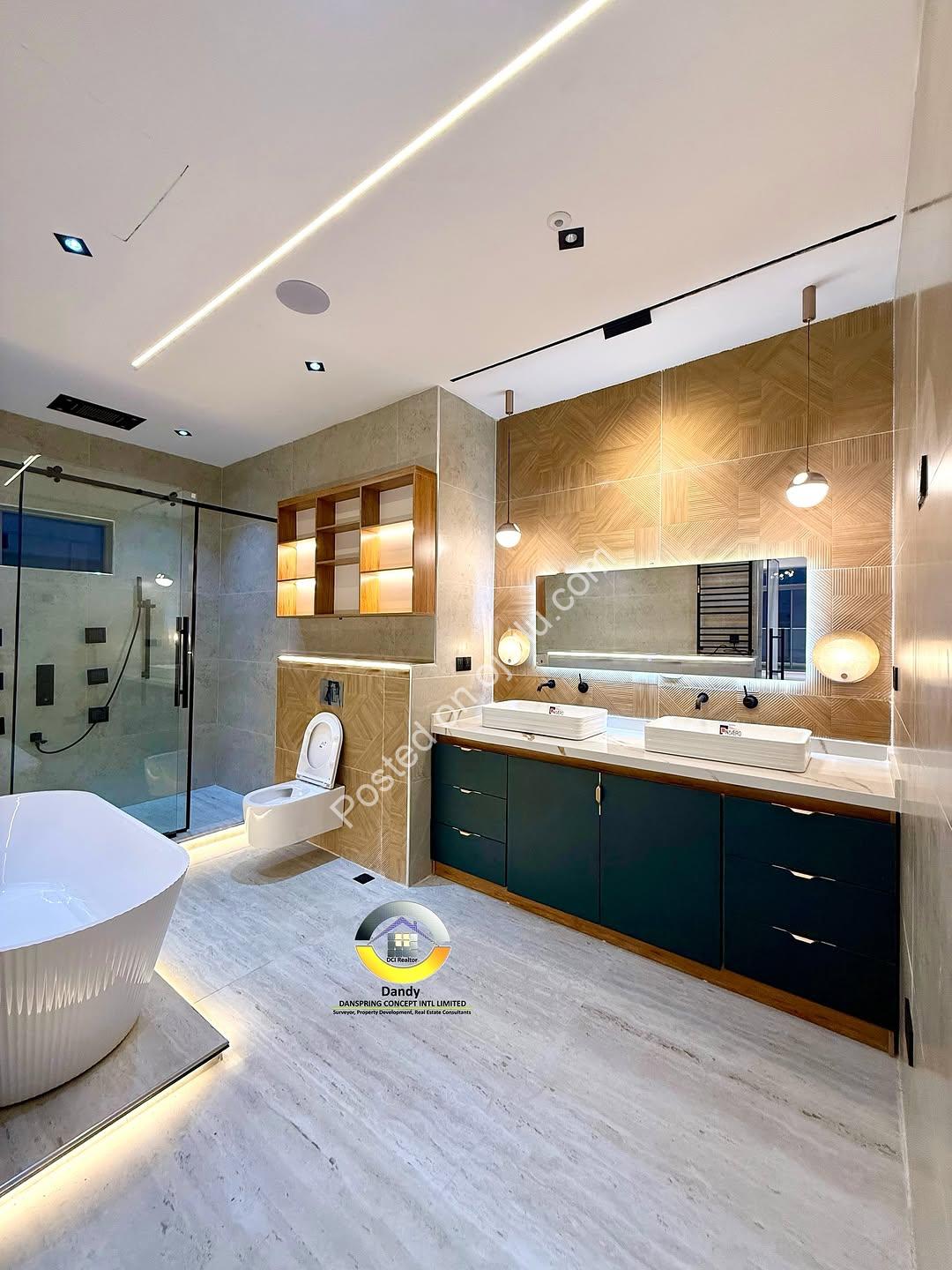 Dream Home in Lekki: Smart 5-Bed Duplex with Pool & Rooftop