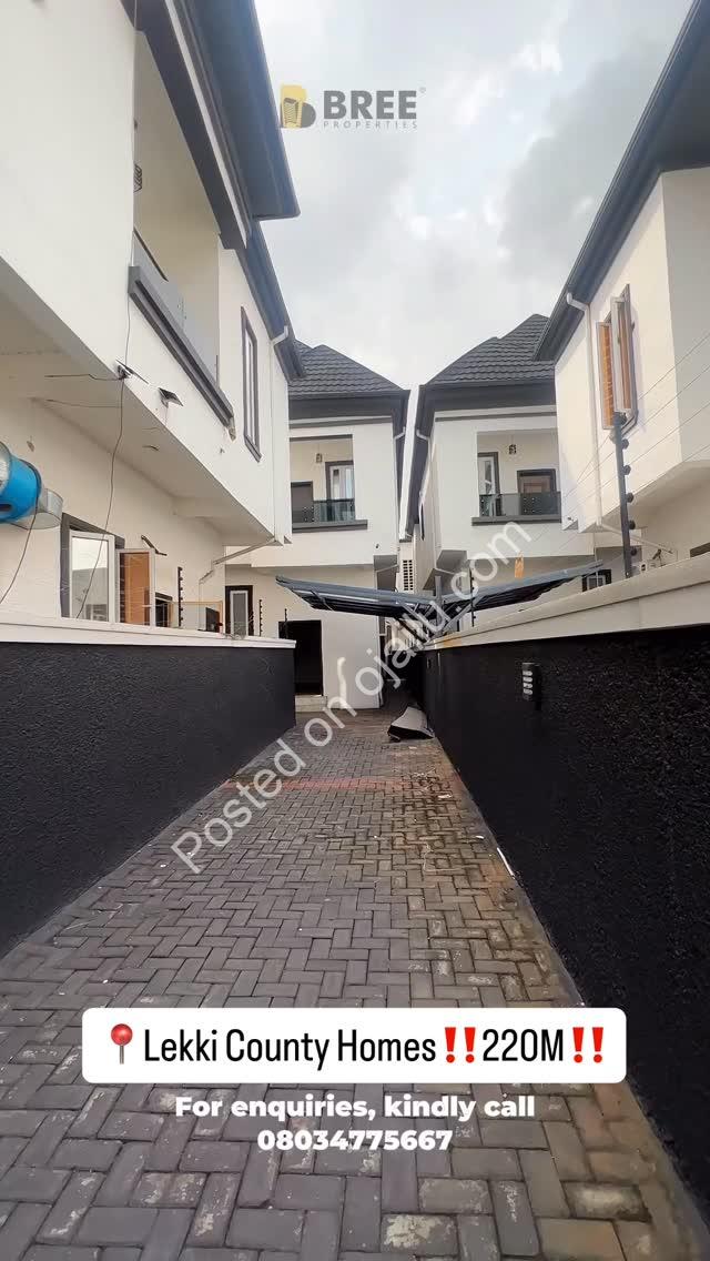 Smart 4-Bed Lekki Gem with BQ & Luxury Finishes