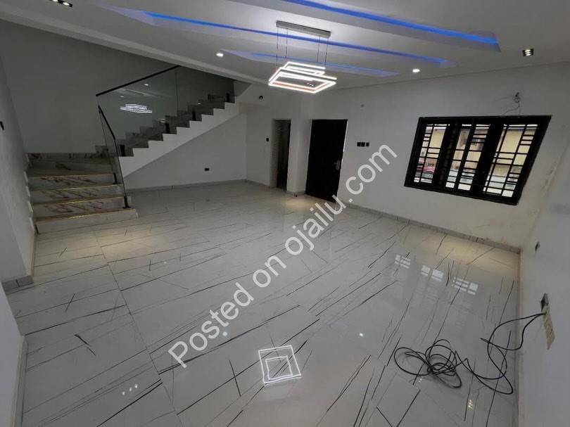 Exquisite 4-Bed Terrace Duplex in Serene Wuye