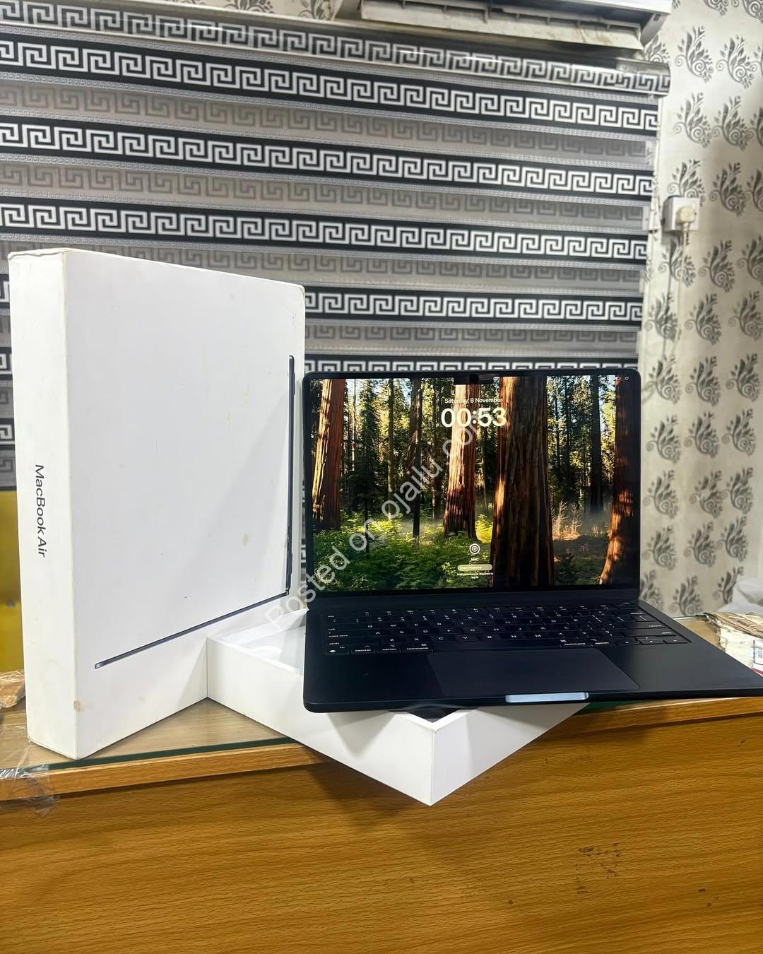 Unleash M3 Power: Open-Box MacBook Air 2024