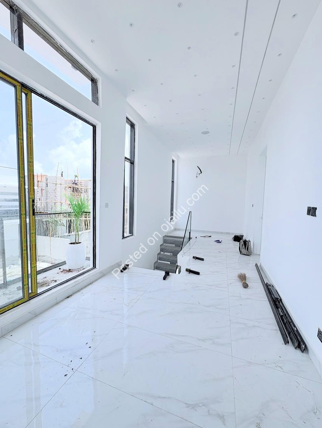 Brand New 5-Bedroom Oasis with Pool in Chevron