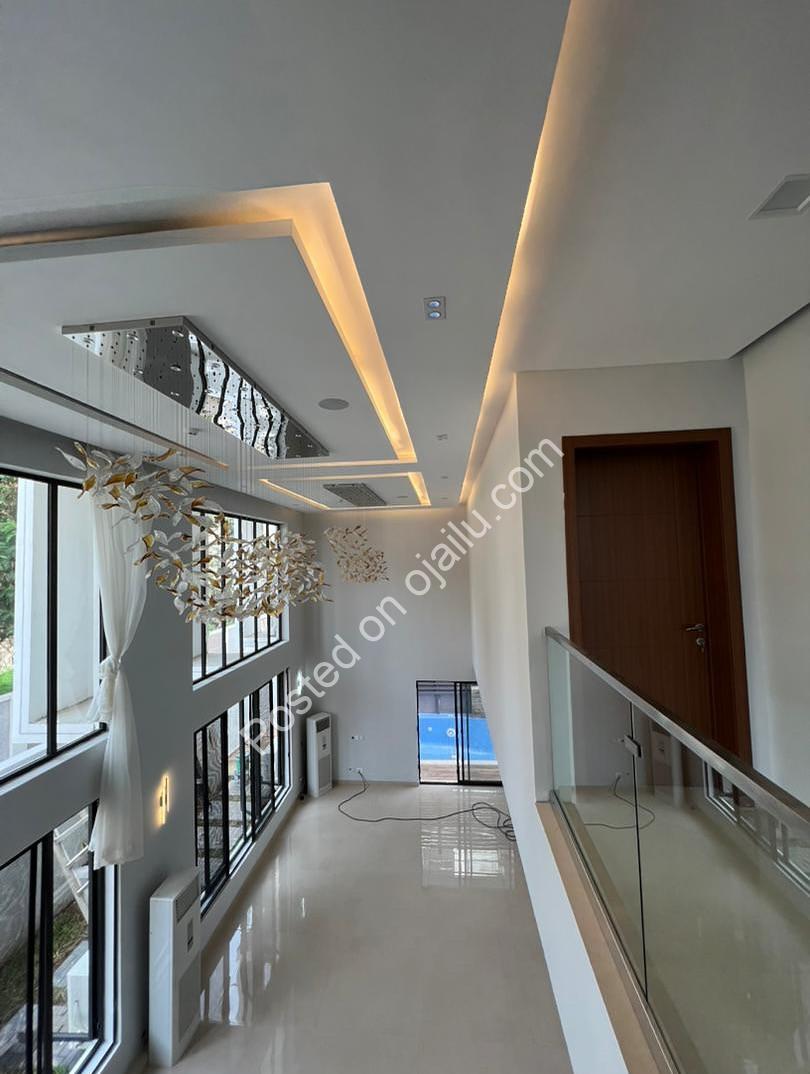 Exclusive 6-Bed Duplex with BQ on Banana Island