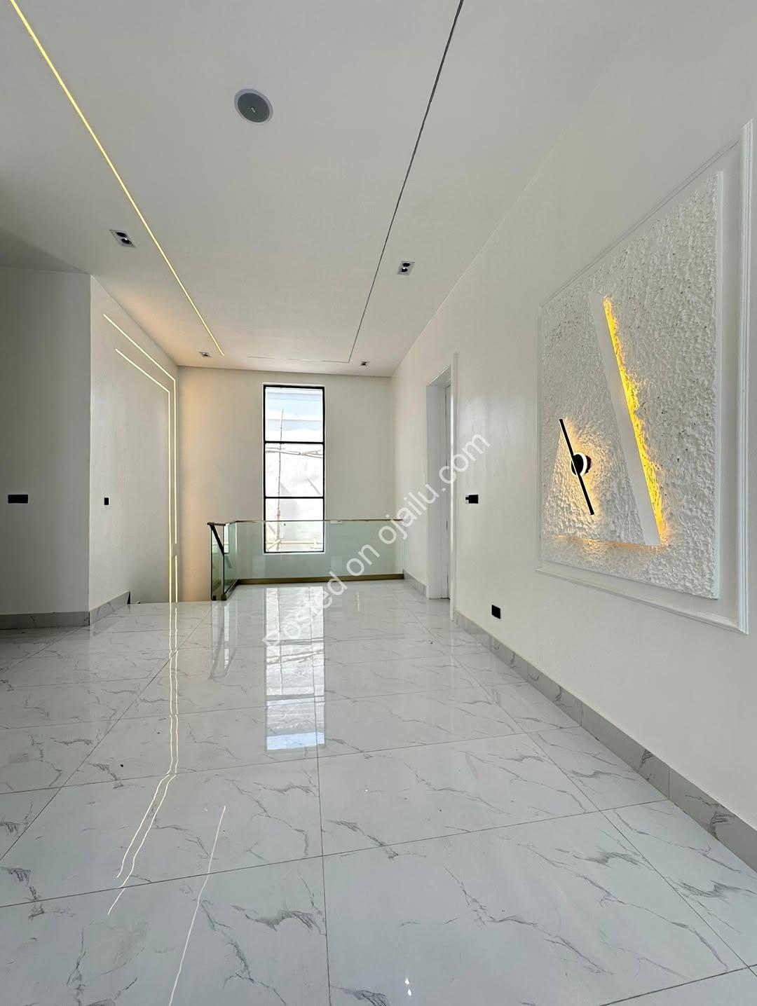 Stunning 5-Bedroom Duplex in Lekki County