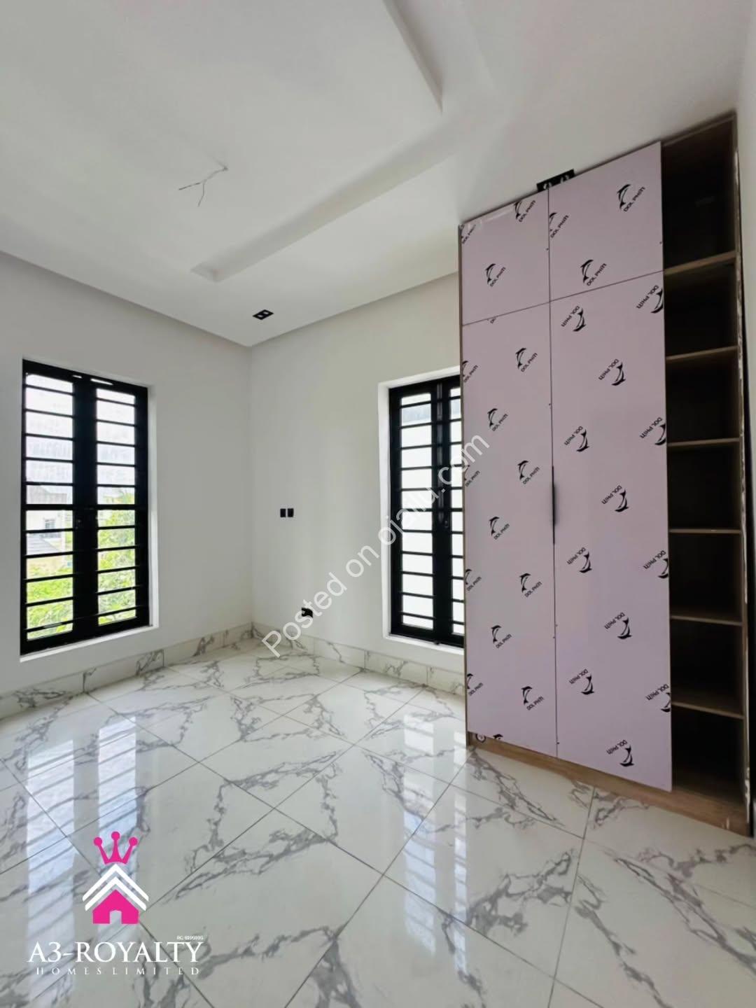 Dream Home in Gated Lekki: 4-Bed Duplex, Move-In Ready