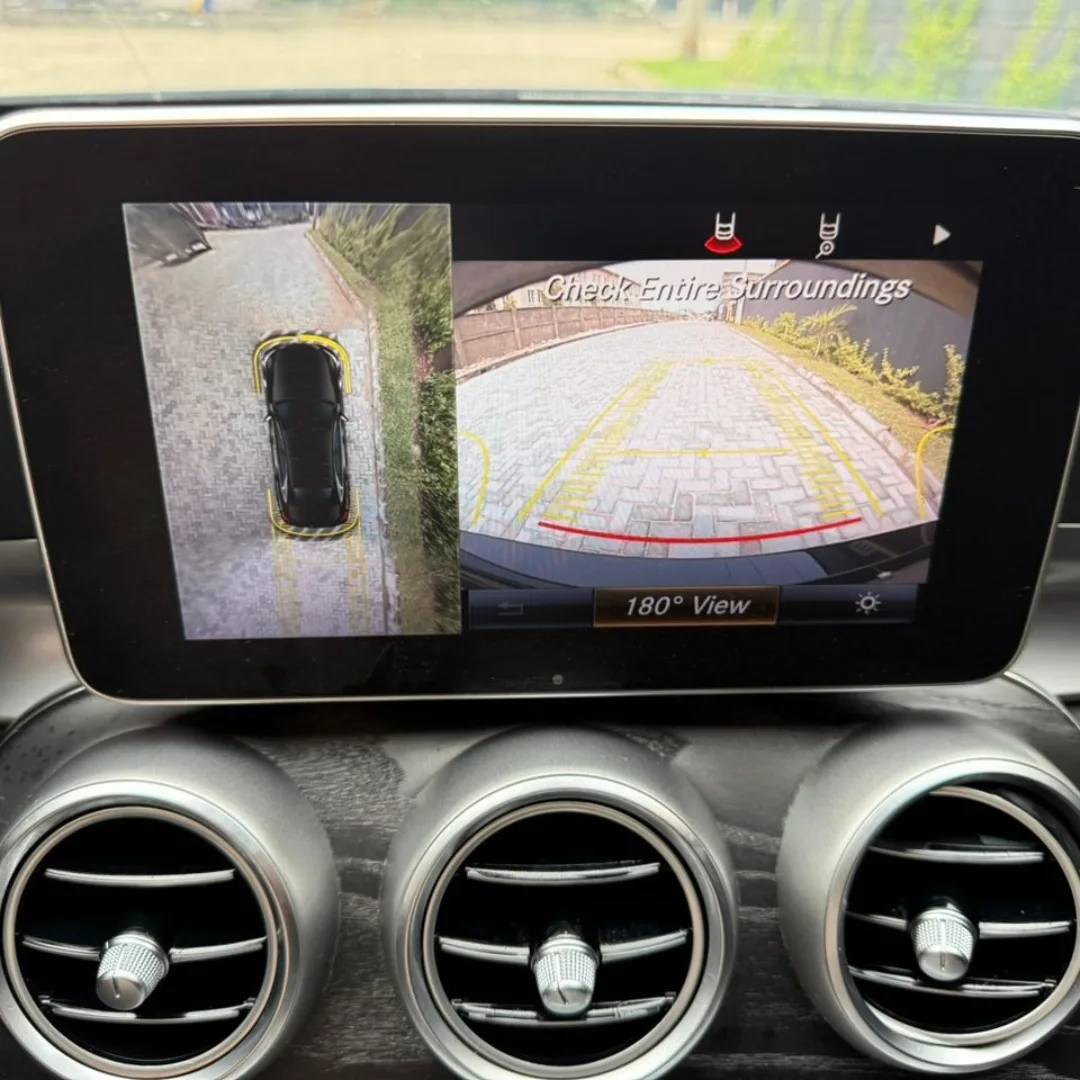 Luxury Loaded 2016 C450: Full Option, Accident-Free!