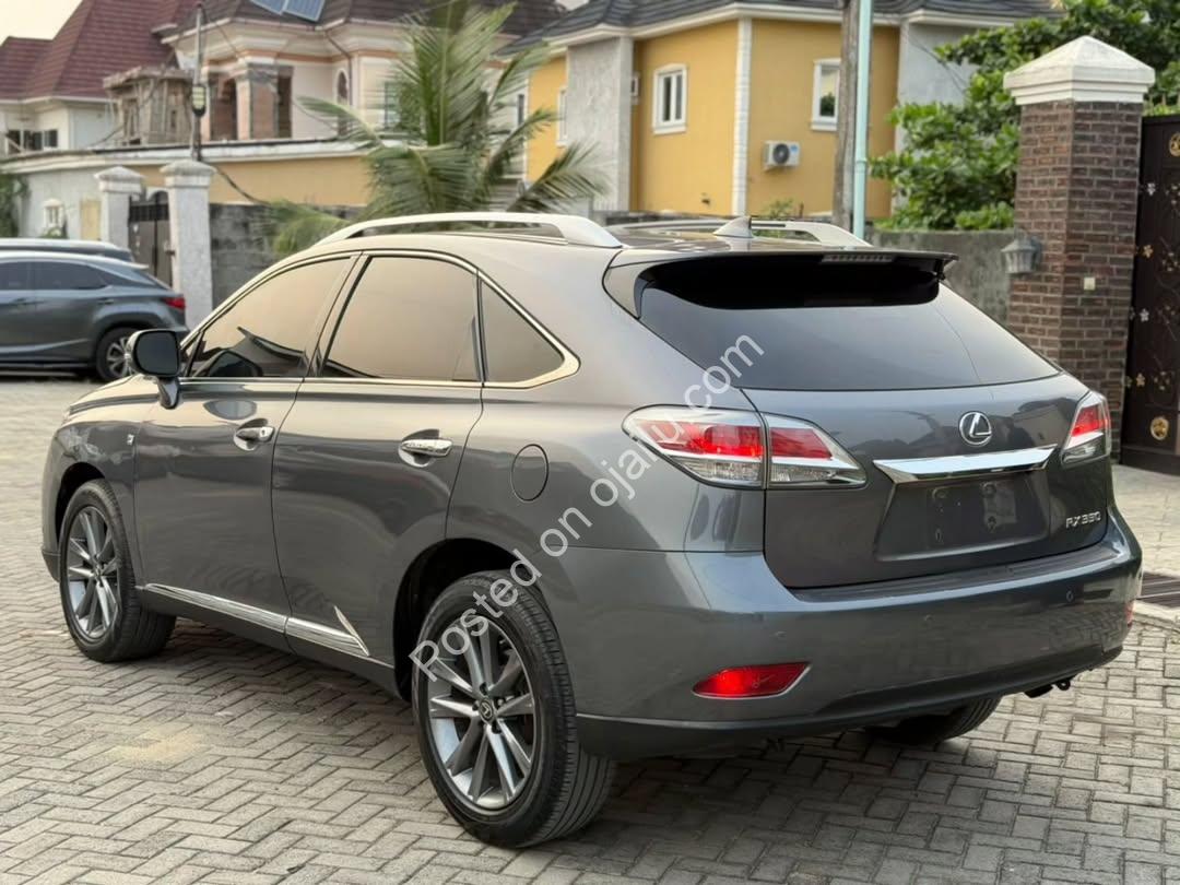 2018 Lexus RX 350L: Luxurious 3-Row SUV, Super Clean