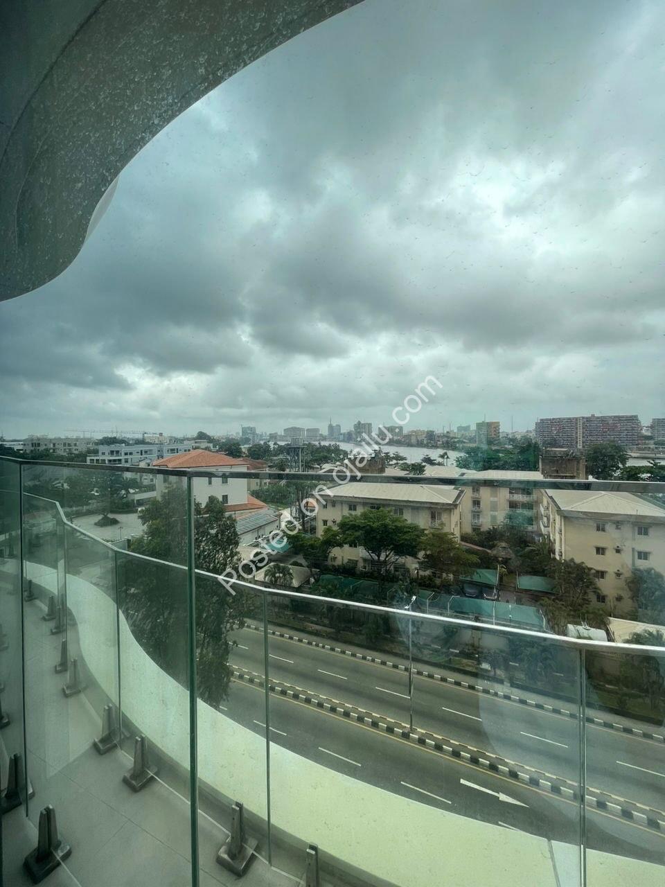 Bourdillon’s 21st-Floor Sky Palace Awaits