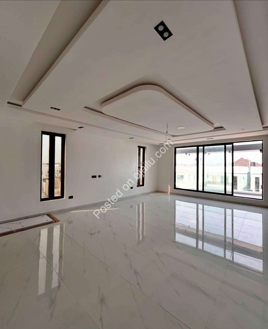 Dream Home with Pool, Cinema & Rooftop Terrace