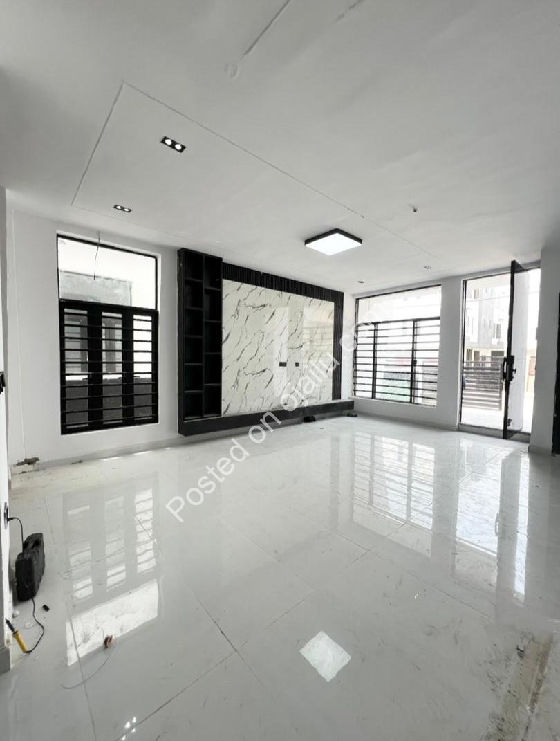Dream Home in Lekki: 4-Bed Duplex with Premium Finishes