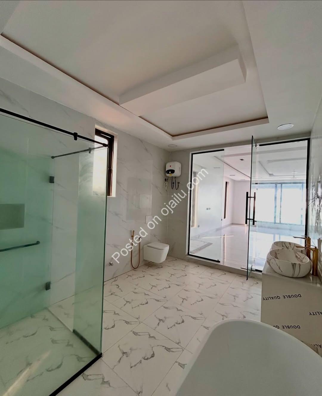 Dream Home with Pool, Cinema & Rooftop Terrace