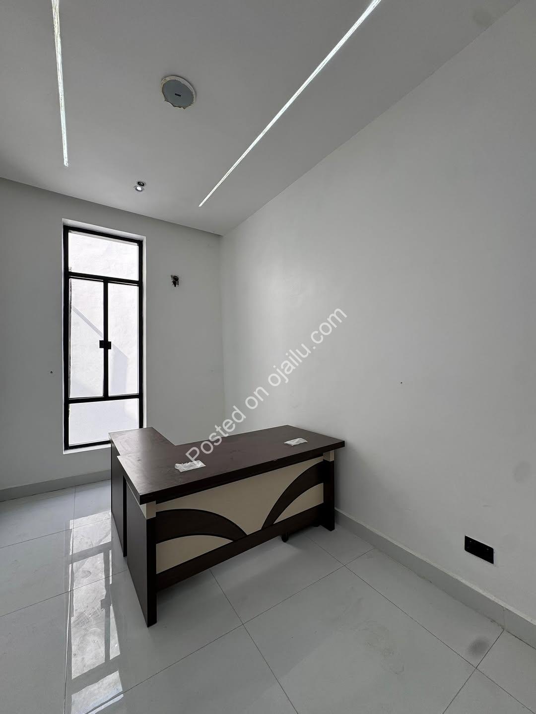 Exquisite 6-Bed Estate with Private Pool & Cinema in Lekki