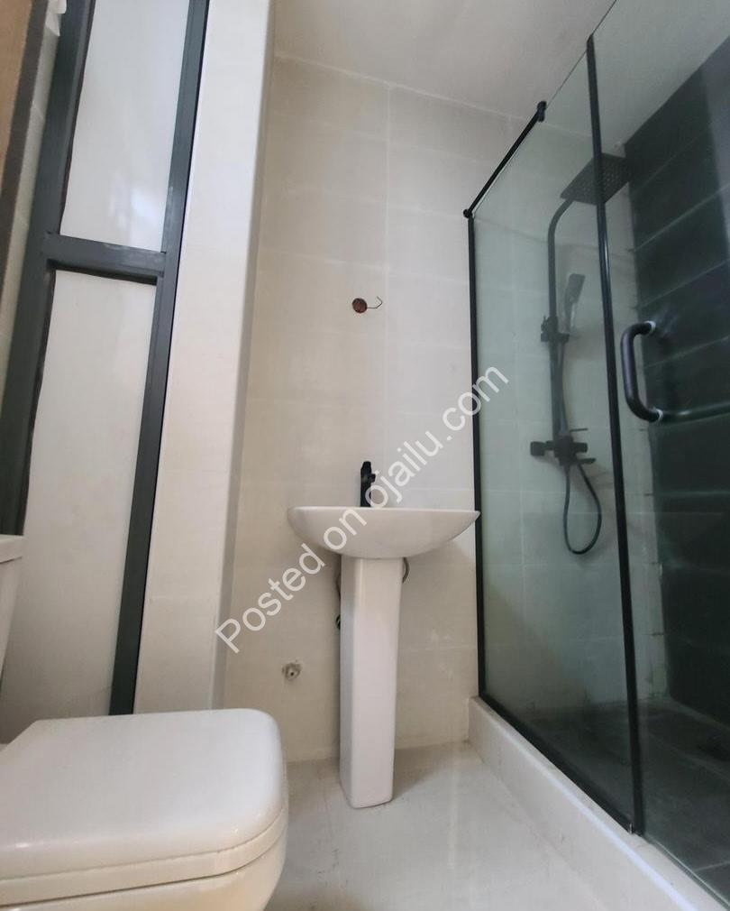 Sleek Agungi Gem with Pool & Gym