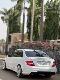 2014 Mercedes C300: Luxury