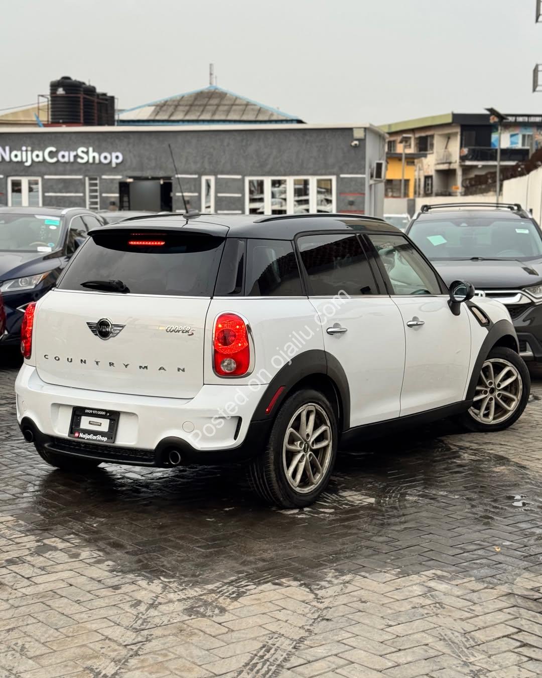 Luxury SUV: Keyless-GO & Premium Tech