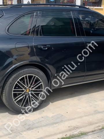 Luxury Redefined: 2016 Porsche Cayenne Fully Loaded