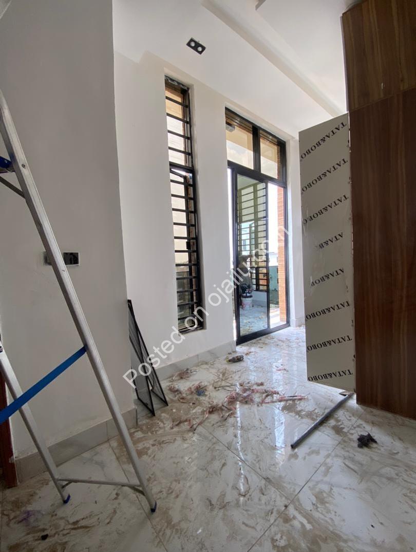 Exquisite 4-Bed Terraced Duplex in Prime Lekki