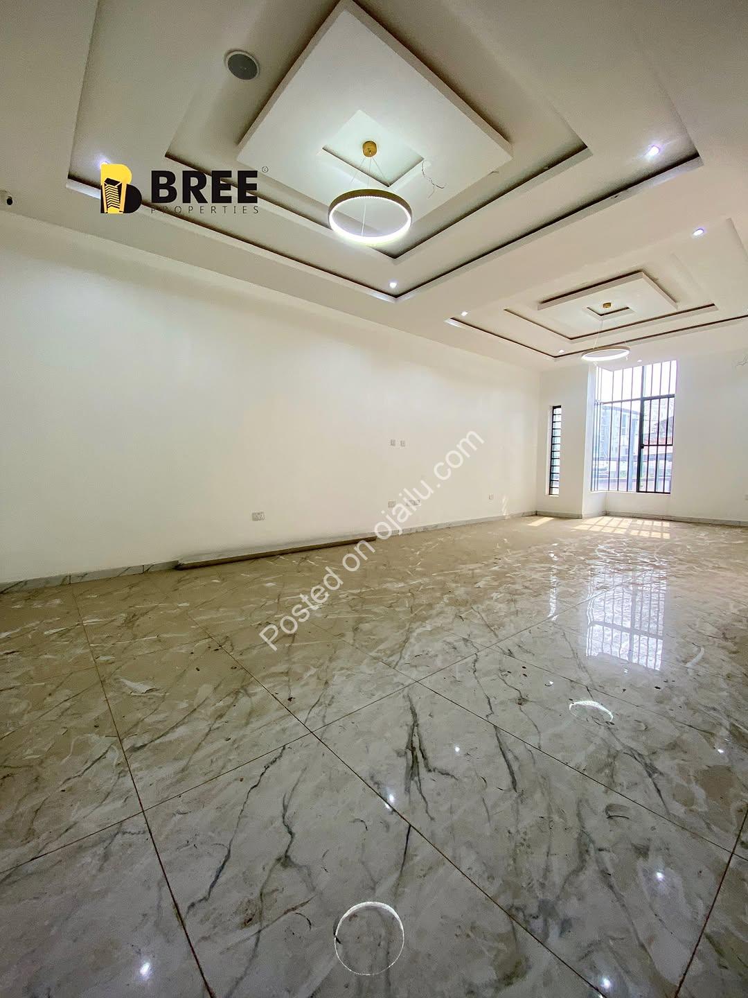 Majestic 5-Bed Ensuite Home with BQ in Ajah