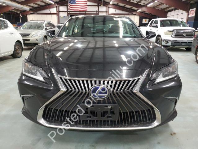 Luxury V8 S-Class: Drive Now, N35m