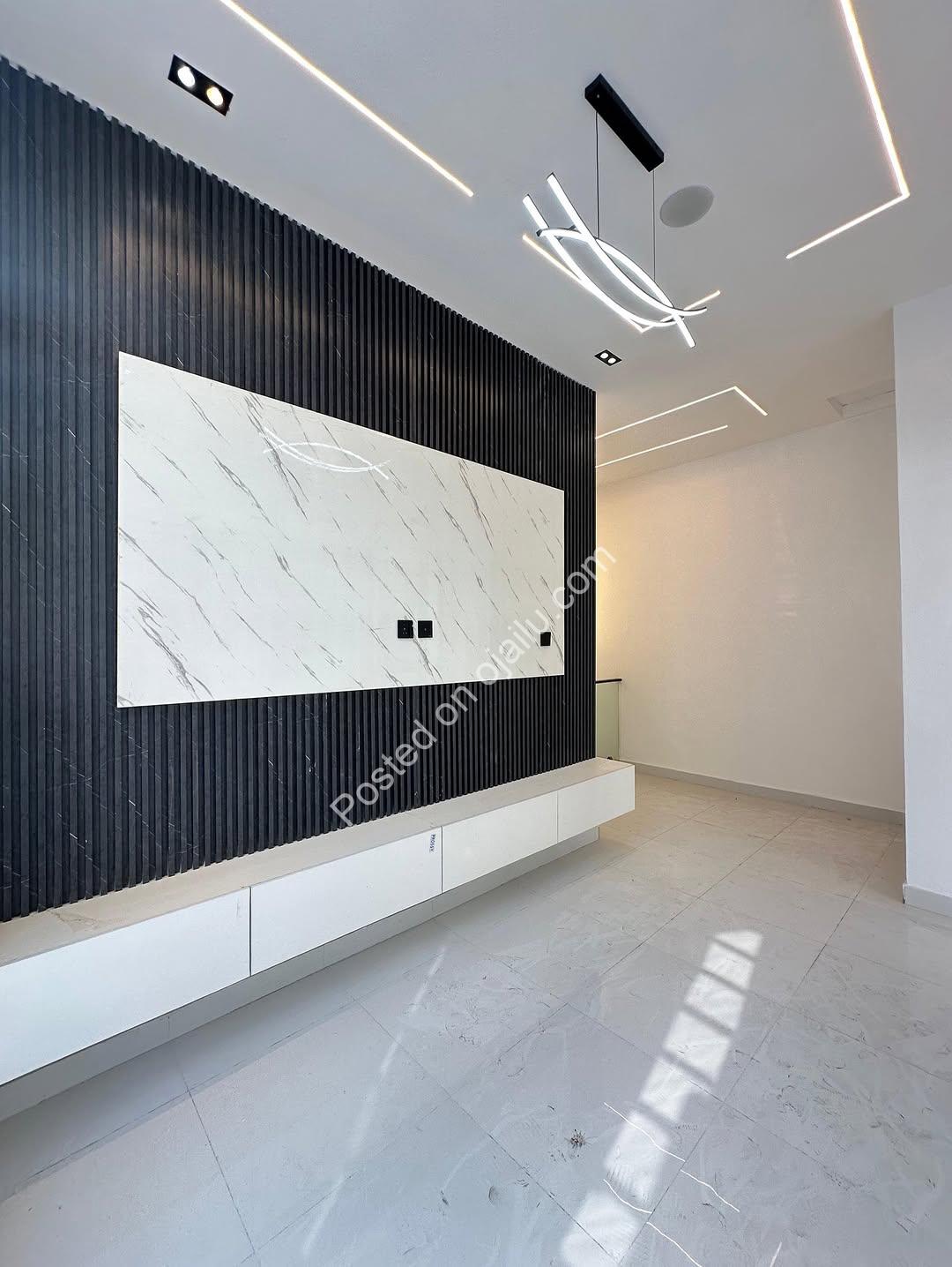 Lekki’s Finest: 4-Bedroom Smart Home in Orchid