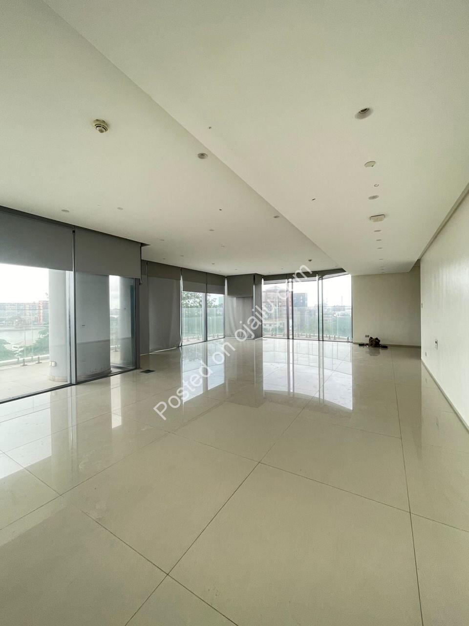 Bourdillon’s 21st-Floor Sky Palace Awaits