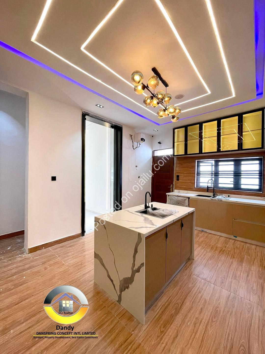 Lekki’s Ultimate Family Oasis: Poolside Living Awaits