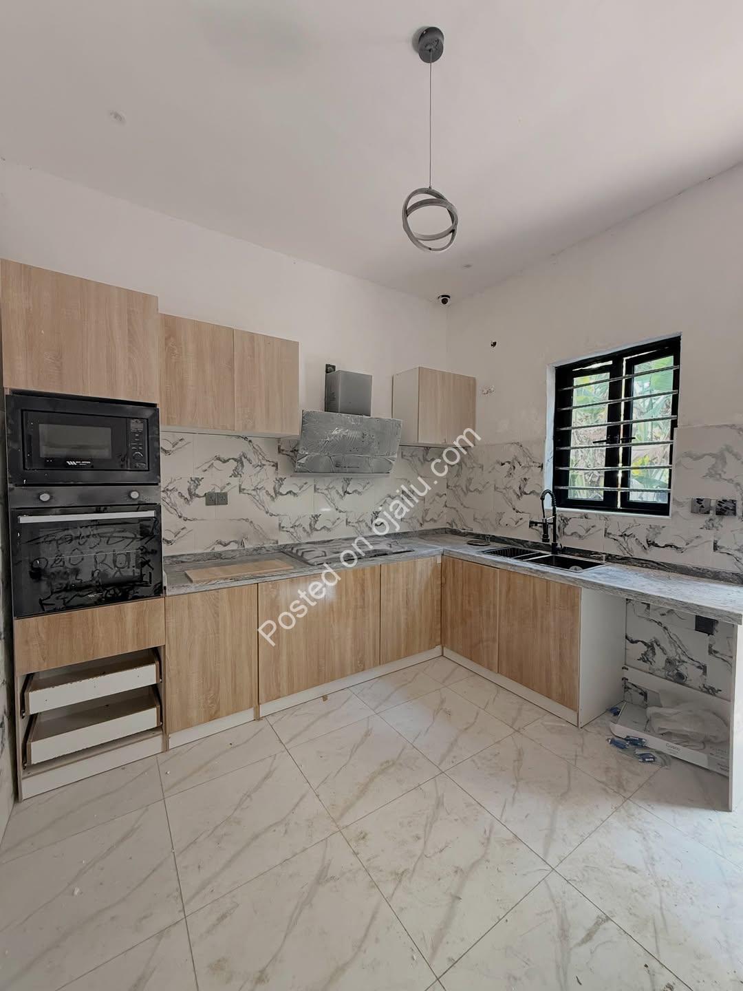 Move-In Ready 3BR Terrace Duplex in Prime Lekki