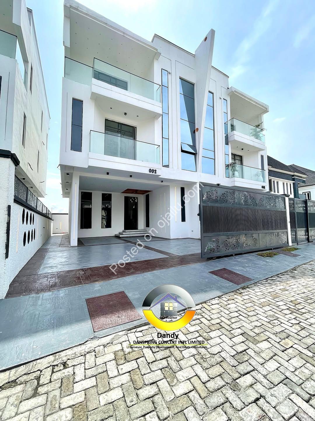 Ultra-Modern Smart 4-Bed Duplex with BQ in Agungi