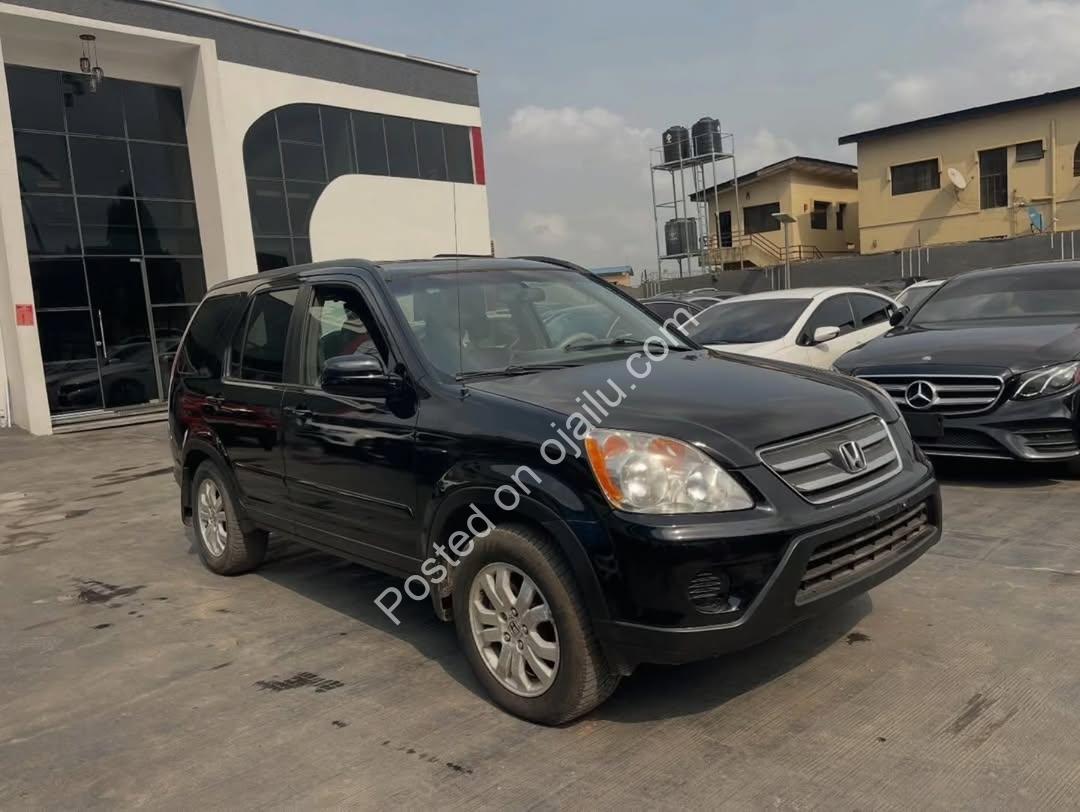 2005 Honda CR-V: Reliable & Ready, Lagos-Registered