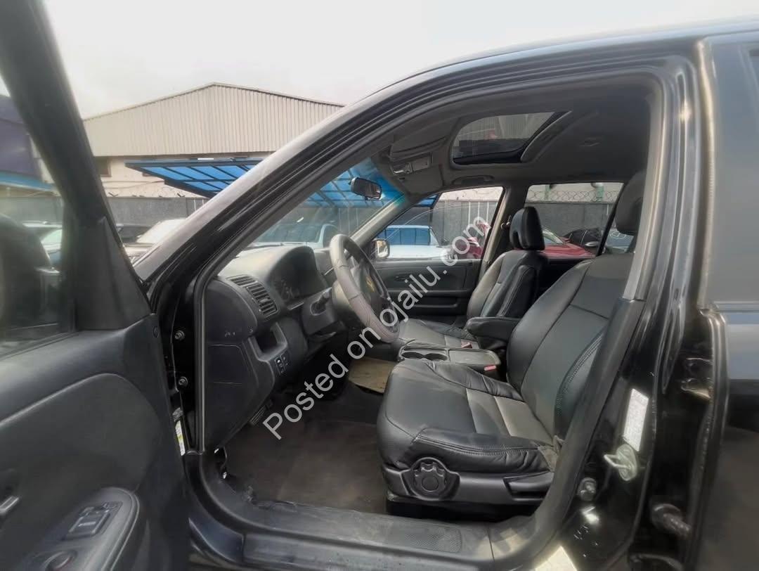 2005 Honda CR-V: Reliable & Ready, Lagos-Registered