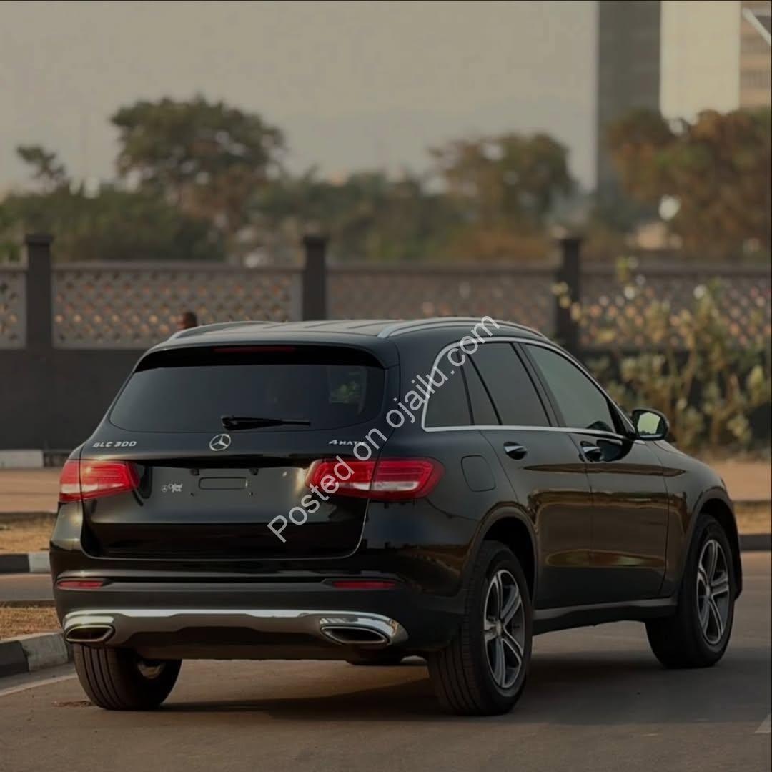 Luxury Loaded: 2016 Mercedes GLC 300