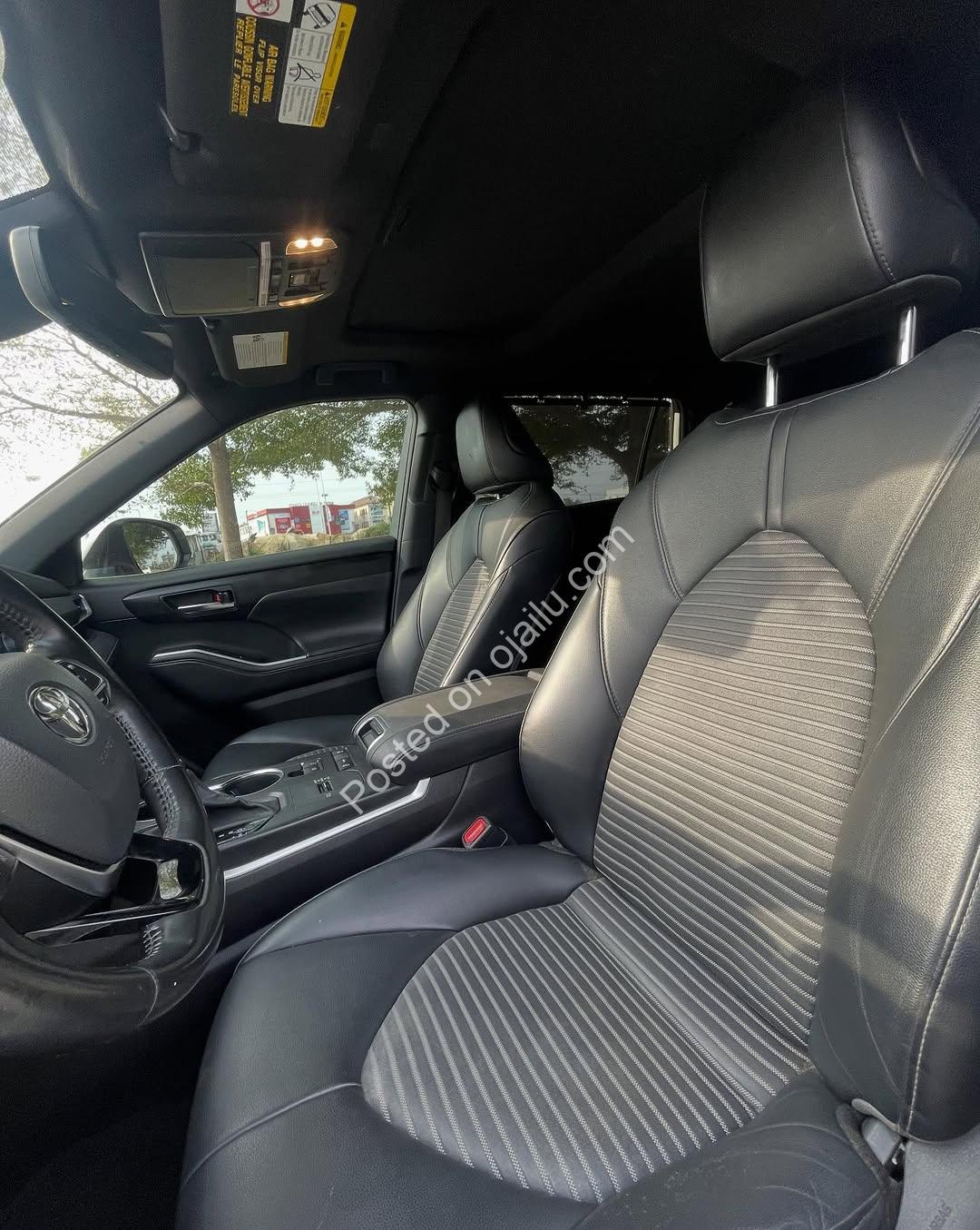 2012 Camry SE: Sunroof & Tech for 10.5M Naira