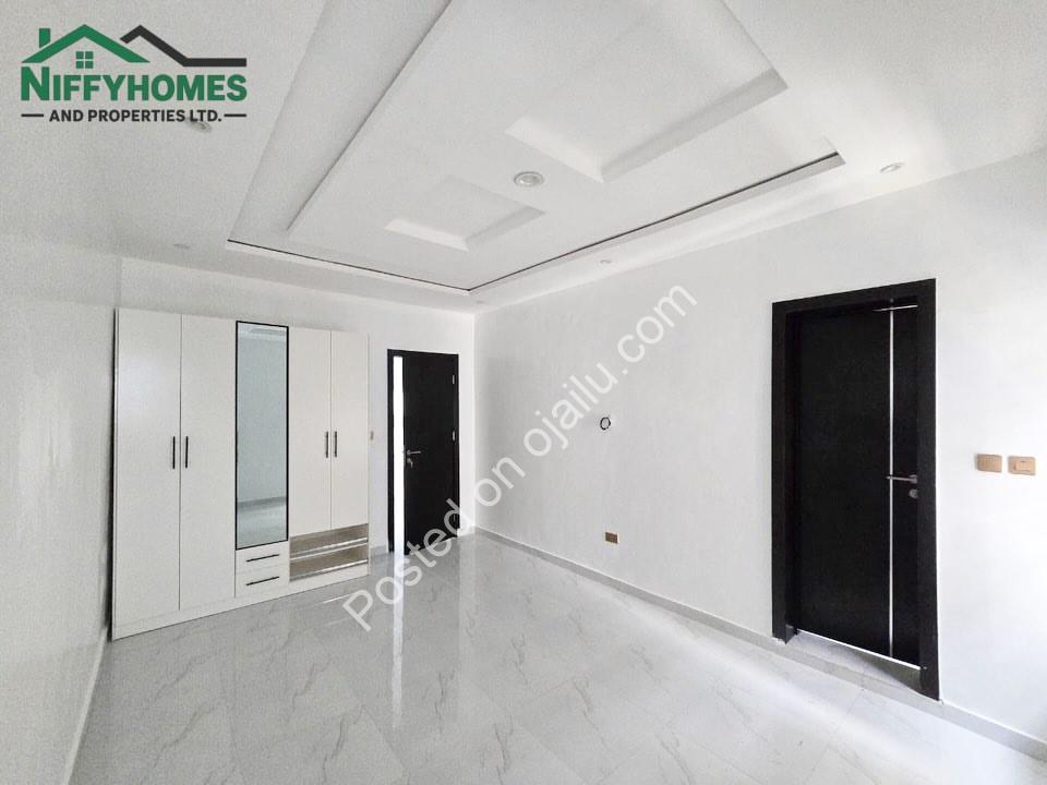 Sangotedo’s Finest: 4-Bed Semi-Detached with BQ