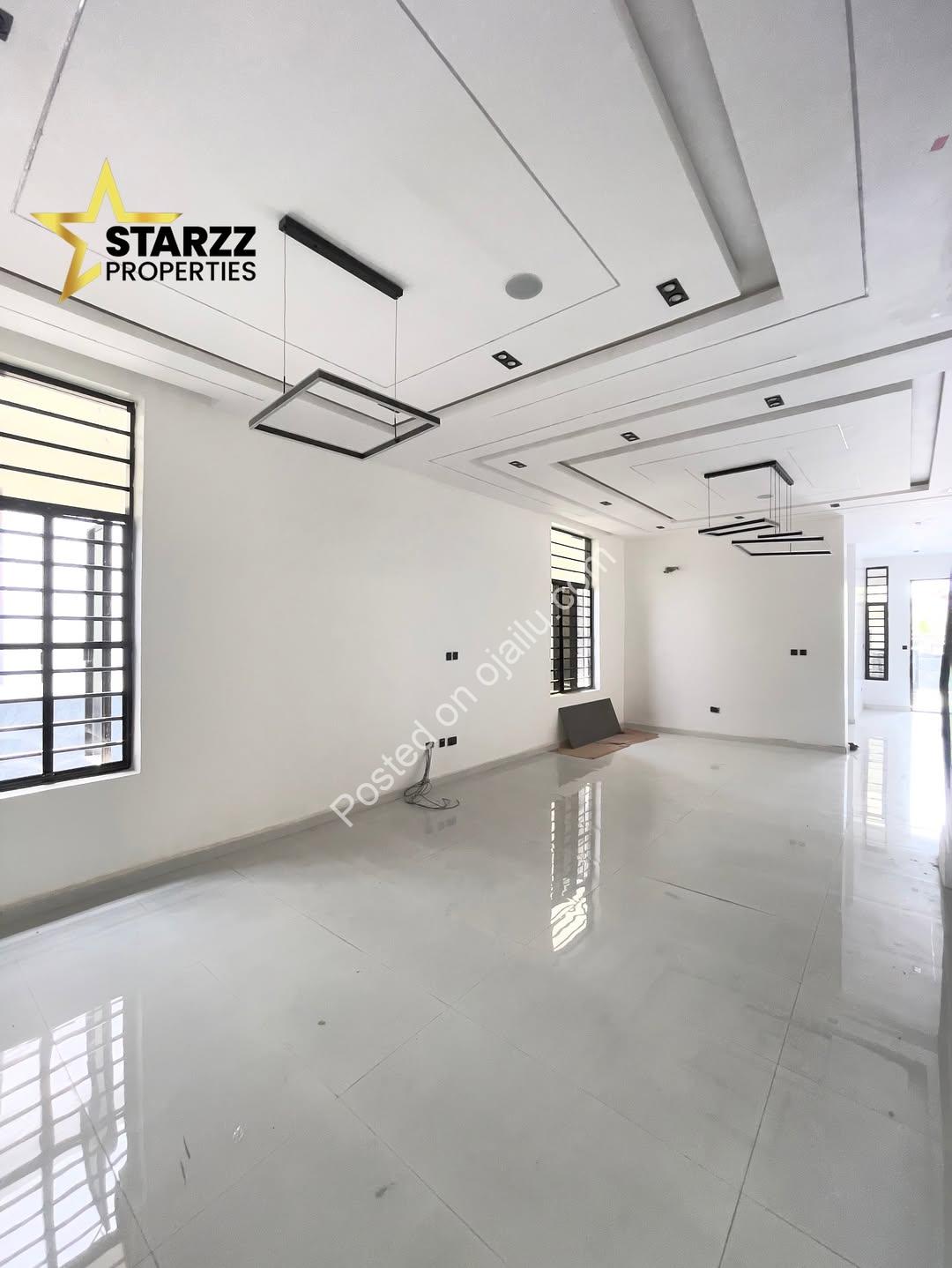 Sleek 5-Bedroom Oasis with Pool in Sangotedo