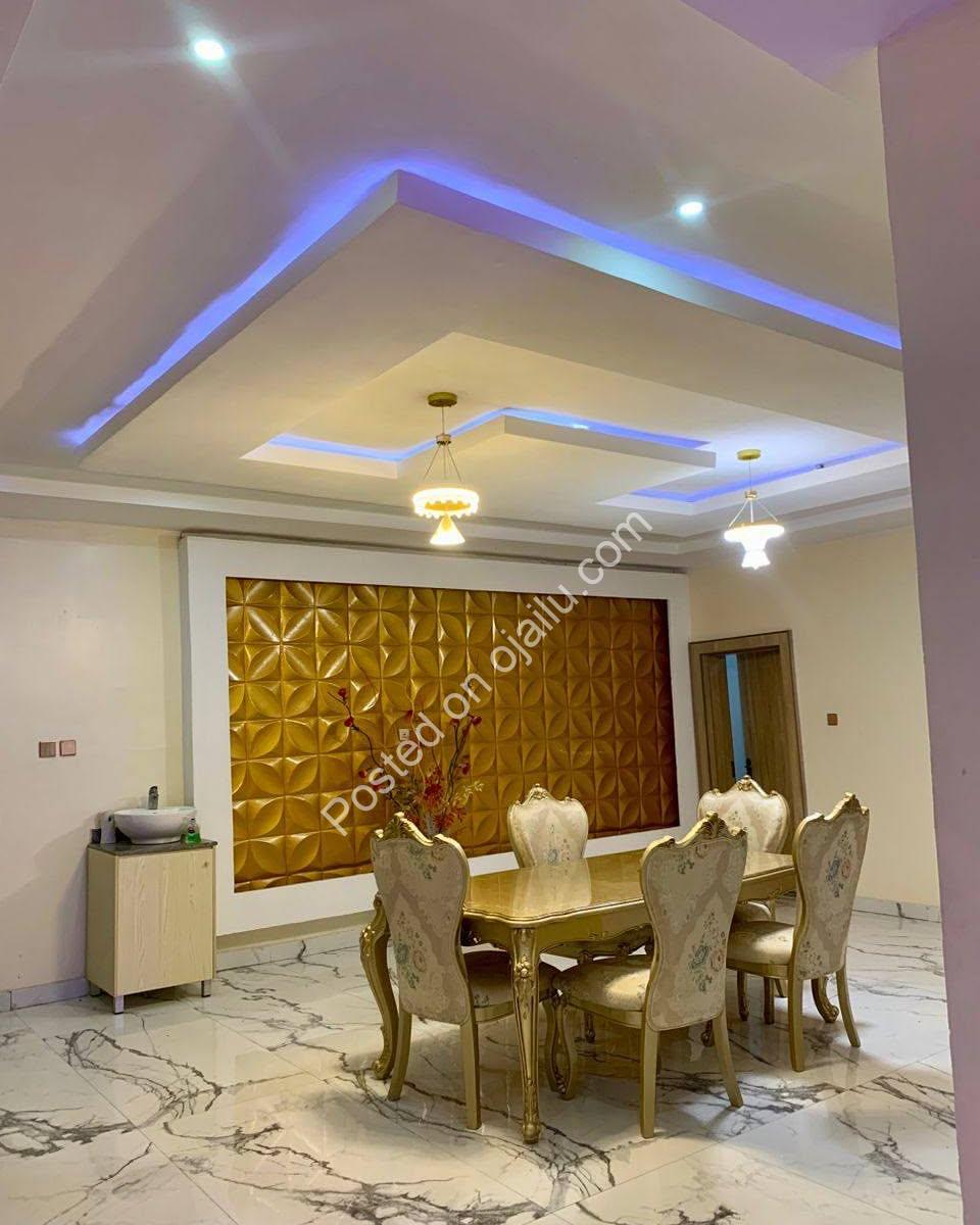 Stunning 5-Bed Furnished Haven in Diamond City