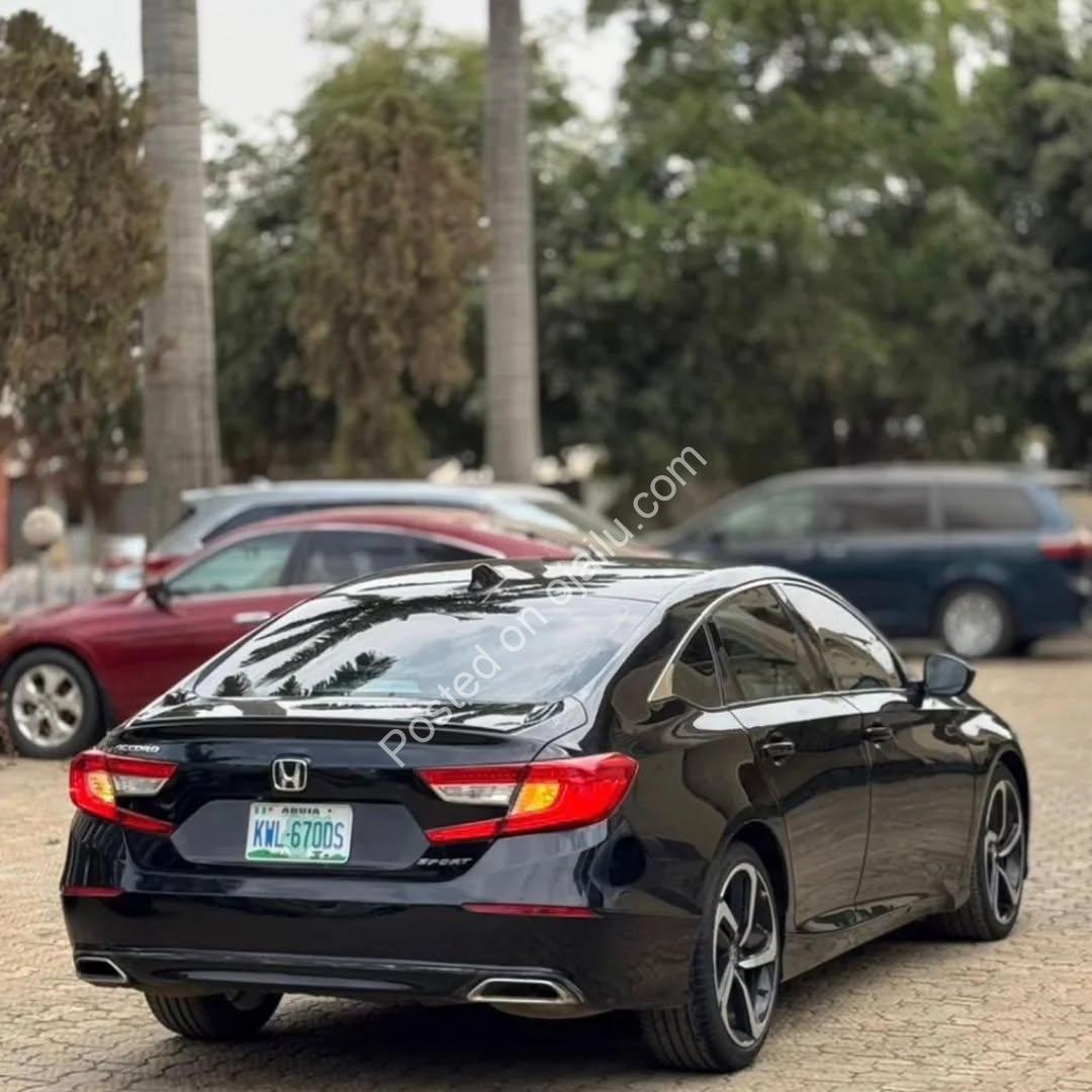 Distress Sale: 2018 Honda Accord Sport – Toks Standard