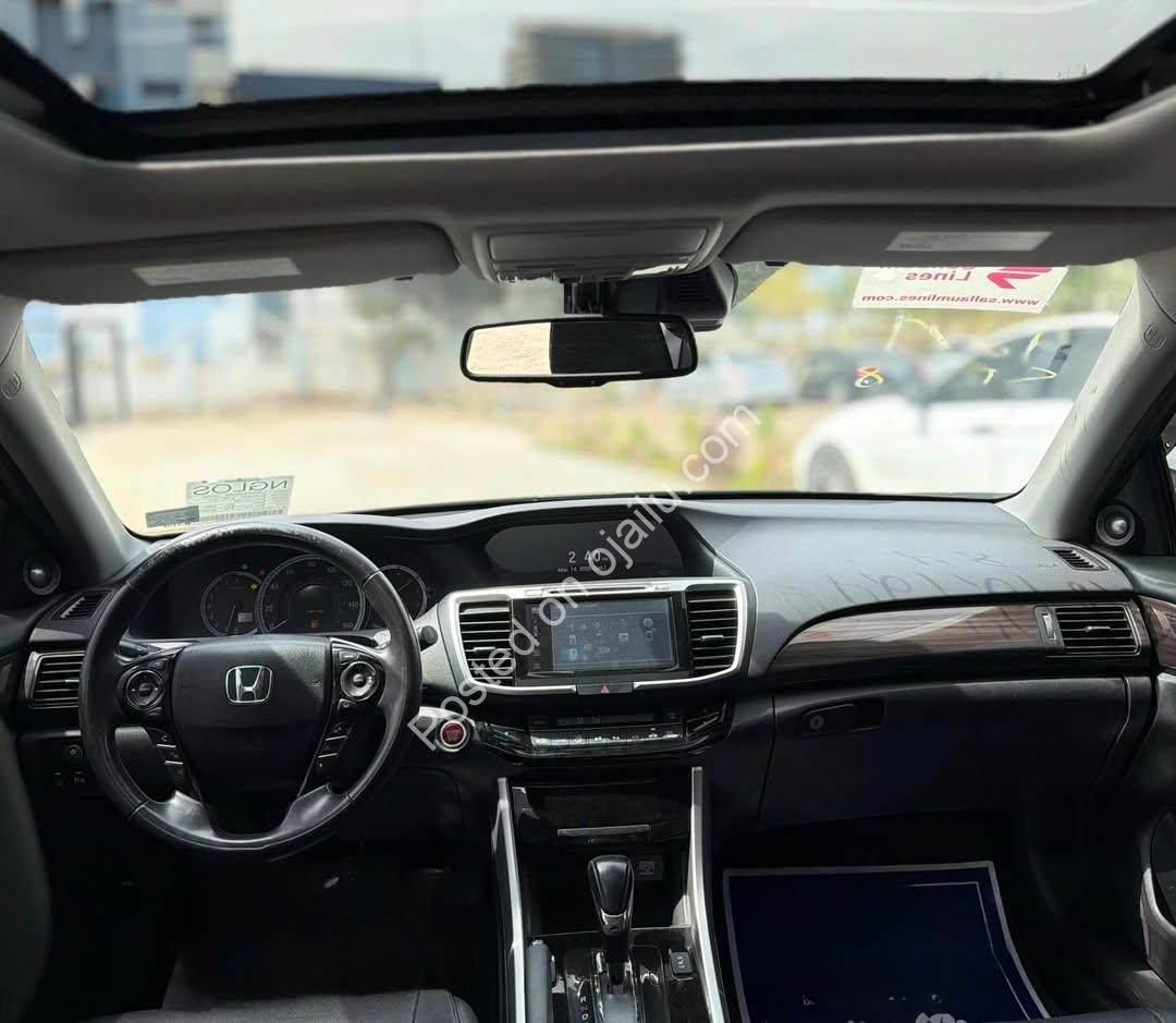 Luxury Duty-Paid 2020 E350: Abuja’s Elite Ride