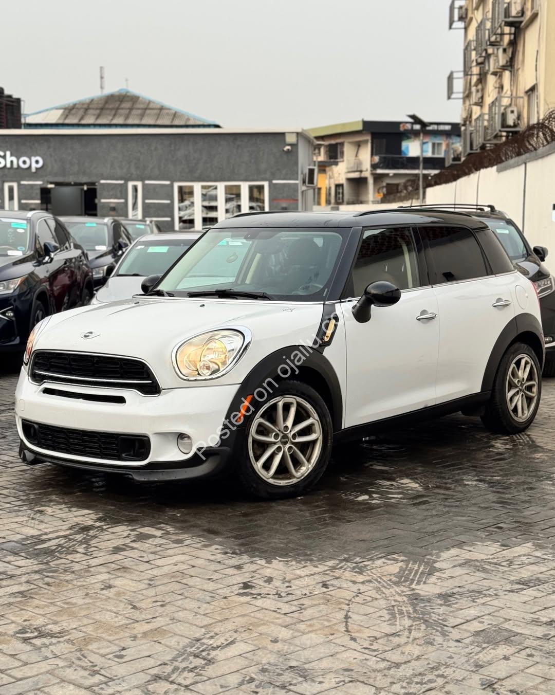 Luxury SUV: Keyless-GO & Premium Tech